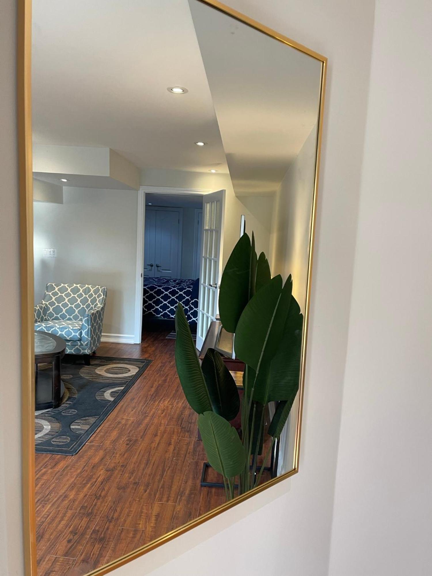 Cozy Lovely Ravine Facing Suite. Mississauga Eksteriør bilde